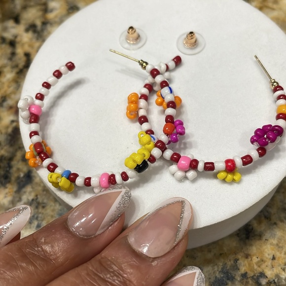 Zara Colorful Beaded Flower Hoop Earrings - Picture 7 of 11